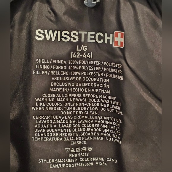 Tech Men's Camo Full Zip Puffer Vest, NWT, Size Large (42-44) - Picture 2 of 7